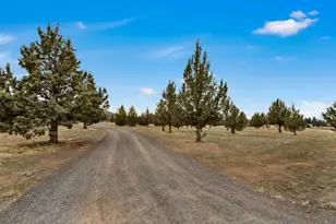 12110 S W Riggs Rd, Powell Butte, OR 97753 - Photo 27