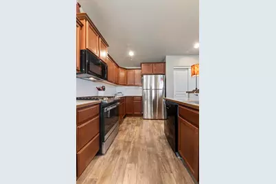 2033 Milton Lane, Medford, OR 97501 - Photo 15