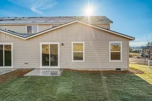 904 SE Starview Ave, Madras, OR 97741 - Photo 5