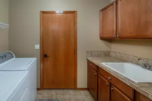 17370 Brant Dr, Bend, OR 97707 - Photo 15