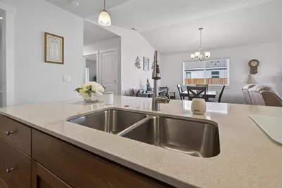 1225 NW Willow Parkway Road, Madras, OR 97741 - Photo 9