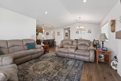 1225 NW Willow Parkway Road, Madras, OR 97741 - Photo 15