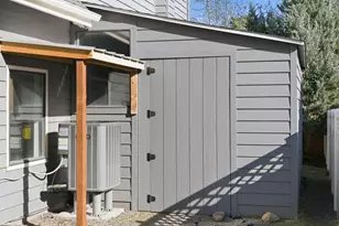 1420 NE Sharkey Terrace, Bend, OR 97701 - Photo 33