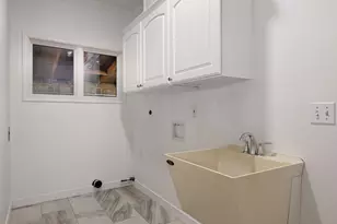 1420 NE Sharkey Terrace, Bend, OR 97701 - Photo 11