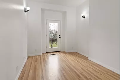 1420 NE Sharkey Terrace, Bend, OR 97701 - Photo 9