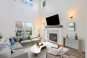 1101 SW Silver Lake Blvd, Bend, OR 97702 - Photo 5