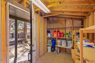 1101 SW Silver Lake Blvd, Bend, OR 97702 - Photo 31