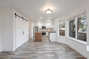 1101 SW Silver Lake Blvd, Bend, OR 97702 - Photo 9