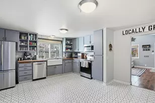 1424 NW Albany Ave, Bend, OR 97703 - Photo 9