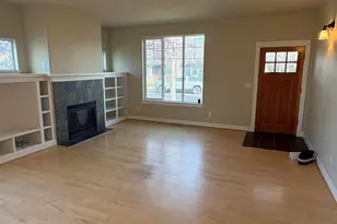 1642 NW Hemlock Ave, Redmond, OR 97756 - Photo 5