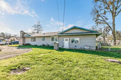 3200 Hanley Road, Central Point, OR 97502 - Photo 3