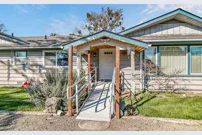 3200 Hanley Road, Central Point, OR 97502 - Photo 23