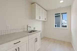 2177 SW 43rd St, Redmond, OR 97756 - Photo 33