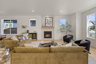 20509 SE Dorset Pl, Bend, OR 97702 - Photo 7