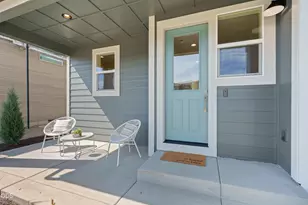 20509 SE Dorset Pl, Bend, OR 97702 - Photo 5