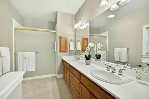 100 Nunan St, Jacksonville, OR 97530 - Photo 15