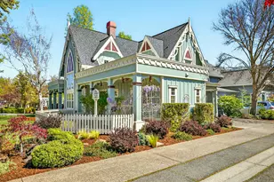 100 Nunan St, Jacksonville, OR 97530 - Photo 33