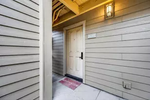 18575 SW Century, Bend, OR 97702 - Photo 5