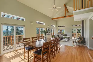 1821 NW Iowa Ave, Bend, OR 97703 - Photo 9