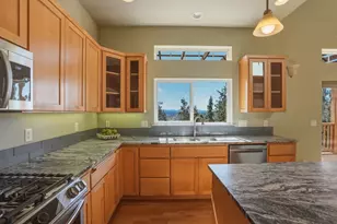 1821 NW Iowa Ave, Bend, OR 97703 - Photo 15