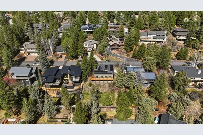 1821 NW Iowa Avenue, Bend, OR 97703 - Photo 43