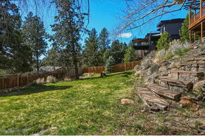 1821 NW Iowa Avenue, Bend, OR 97703 - Photo 35