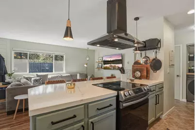 55601 Swan Road, Bend, OR 97707 - Photo 11