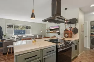 55601 Swan Rd, Bend, OR 97707 - Photo 11