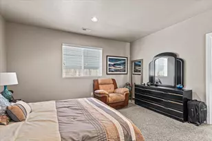 2264 College Way, Medford, OR 97504 - Photo 15