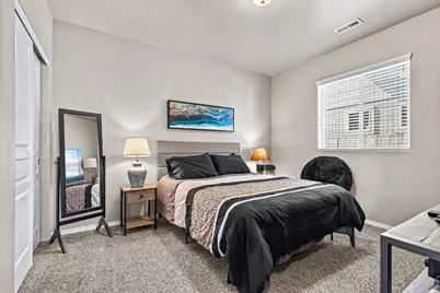 2264 College Way, Medford, OR 97504 - Photo 13