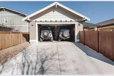 1572 NW Kingwood Avenue, Redmond, OR 97756 - Photo 25