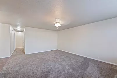 4065 Crestwood Circle, Central Point, OR 97502 - Photo 7