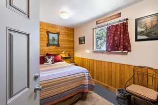 20518 Pine Vista Dr, Bend, OR 97702 - Photo 35