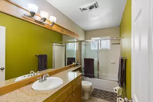 20518 Pine Vista Dr, Bend, OR 97702 - Photo 29