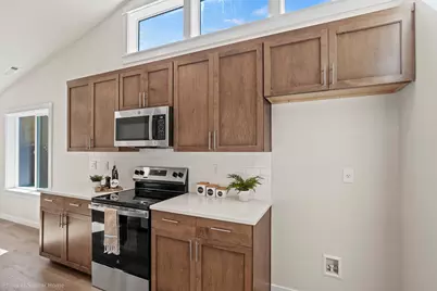 3099 Mt. Thielsen Drive #66, Medford, OR 97504 - Photo 11