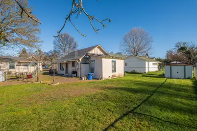407 S Shasta Avenue, Eagle Point, OR 97524 - Photo 37