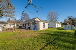 407 S Shasta Ave, Eagle Point, OR 97524 - Photo 37