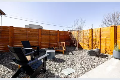 1833 NW Larch Avenue, Redmond, OR 97756 - Photo 5