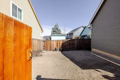 1833 NW Larch Avenue, Redmond, OR 97756 - Photo 45