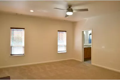 915 NW Bishop Street, Grants Pass, OR 97526 - Photo 9