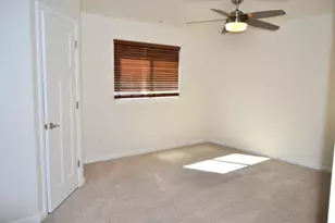 915 NW Bishop St, Grants Pass, OR 97526 - Photo 23