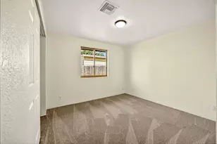 239 E Hersey St, Ashland, OR 97520 - Photo 17