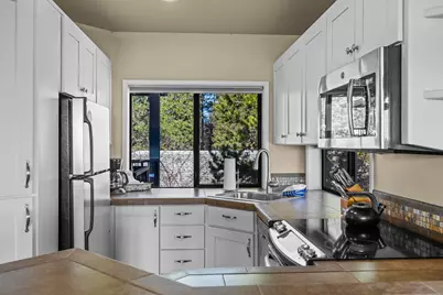 19717 SW Mount Bachelor Drive #420, Bend, OR 97702 - Photo 11