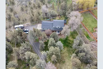 905 SW Burns Lane, Madras, OR 97741 - Photo 11