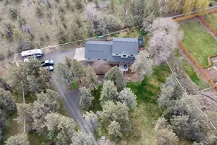 905 SW Burns Ln, Madras, OR 97741 - Photo 11