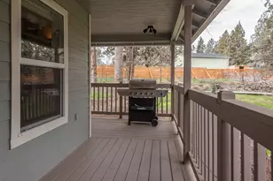 905 SW Burns Ln, Madras, OR 97741 - Photo 5