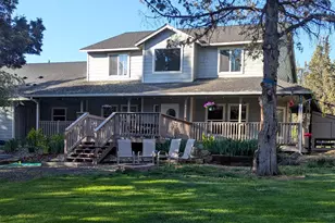 905 SW Burns Ln, Madras, OR 97741 - Photo 1