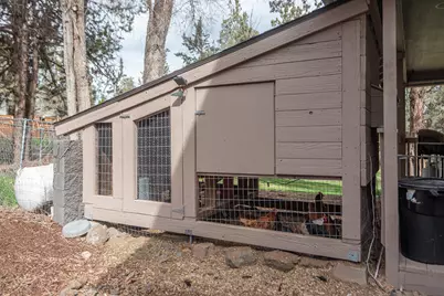 905 SW Burns Lane, Madras, OR 97741 - Photo 15