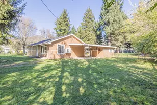 259 Laureldale Ln, Grants Pass, OR 97527 - Photo 5