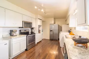 259 Laureldale Ln, Grants Pass, OR 97527 - Photo 7